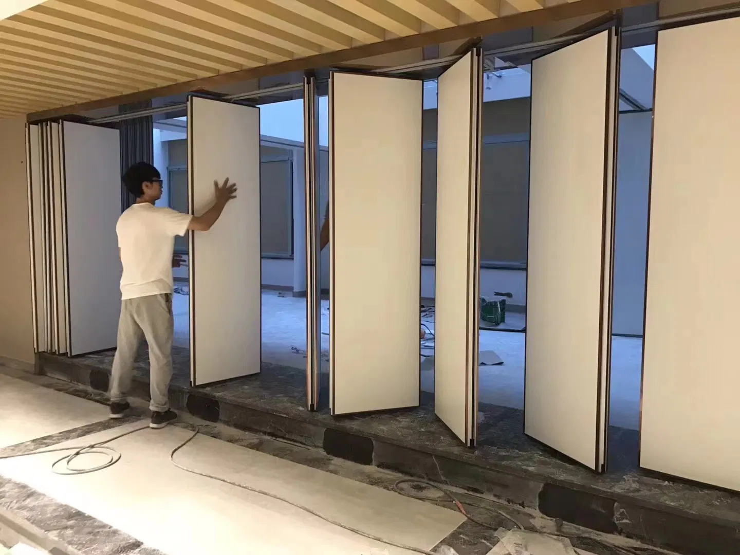 Hotel Meeting Room Operable Movable Sliding Folding Partitions Suppliers Privacy Screen Wooden Partition Screen Room Divider Doorfold Partition Wall