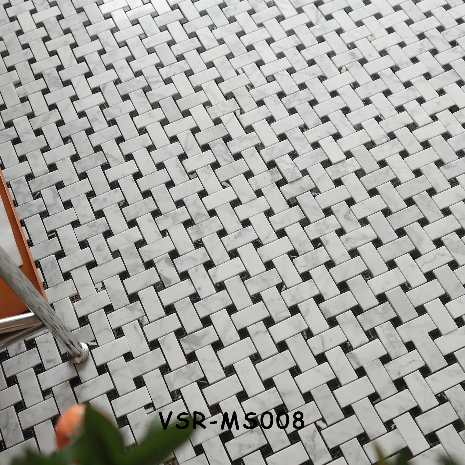 Мозаичная плитка из мрамора для пола и стен