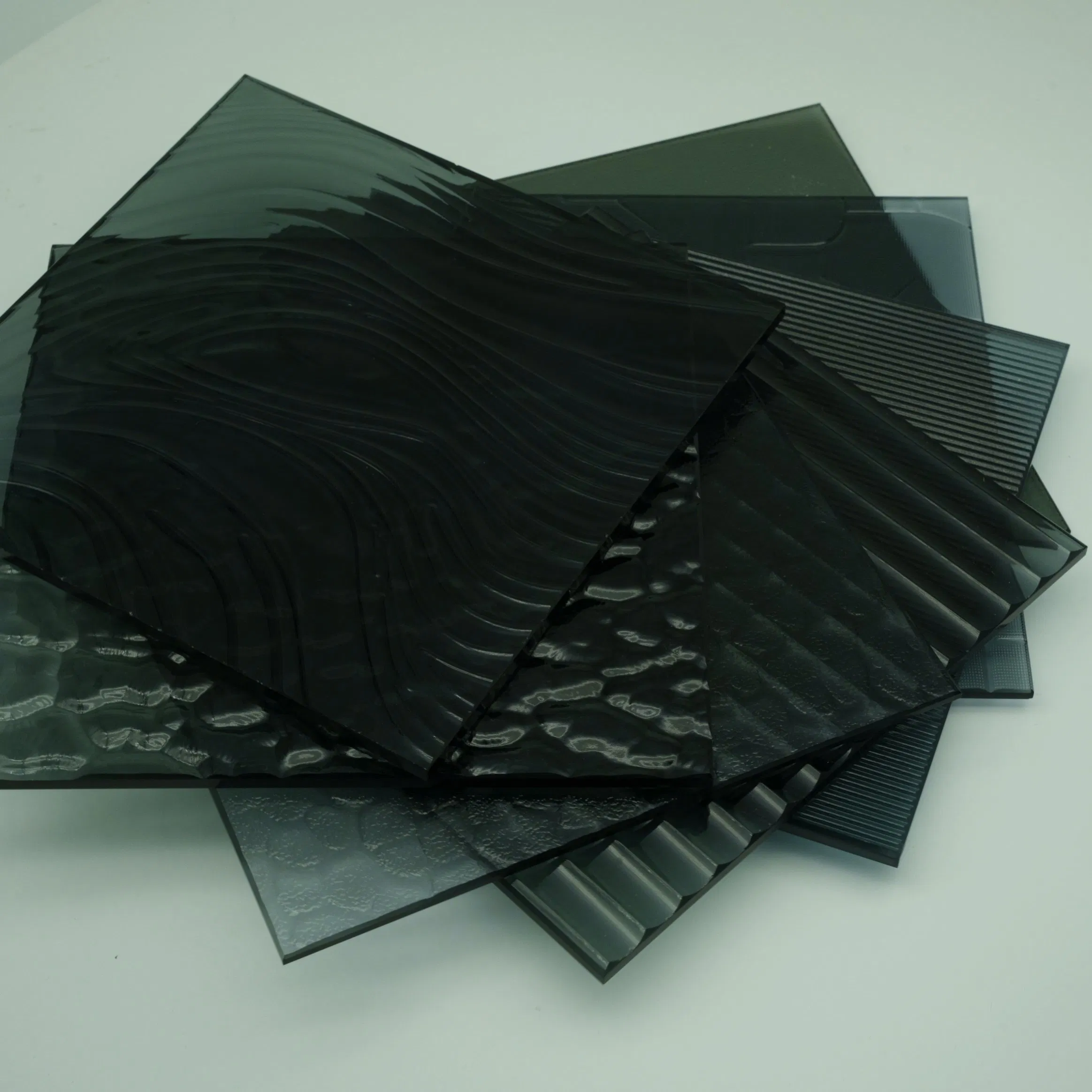 2mm Factory Price Tinted/Ultra Clear Temperable Pattern Glass for Table