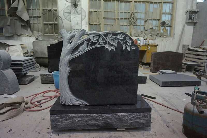 Customized India Red Granite Carving Tombstone Headstone Columnbarium, Slant Beveled Shape Markers Hand Carving, Machine Carving Memorial Monument Design