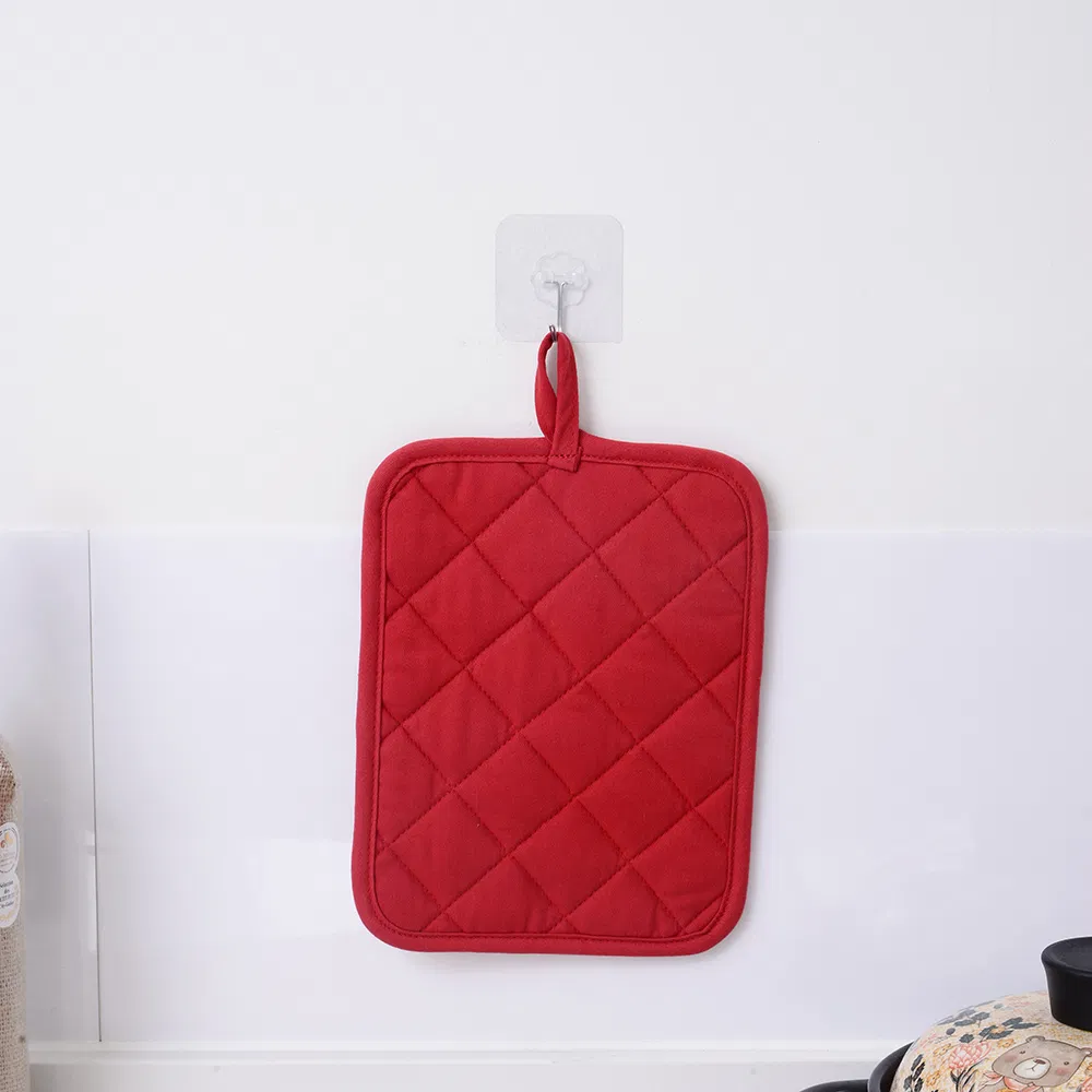 Cotton Pot Holder Made of Pure Cotton with Red Anti Scald and Thermal Insulation Properties