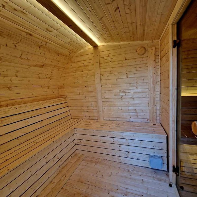 Панорамная сауна-бочка 13FT с раздевалкой