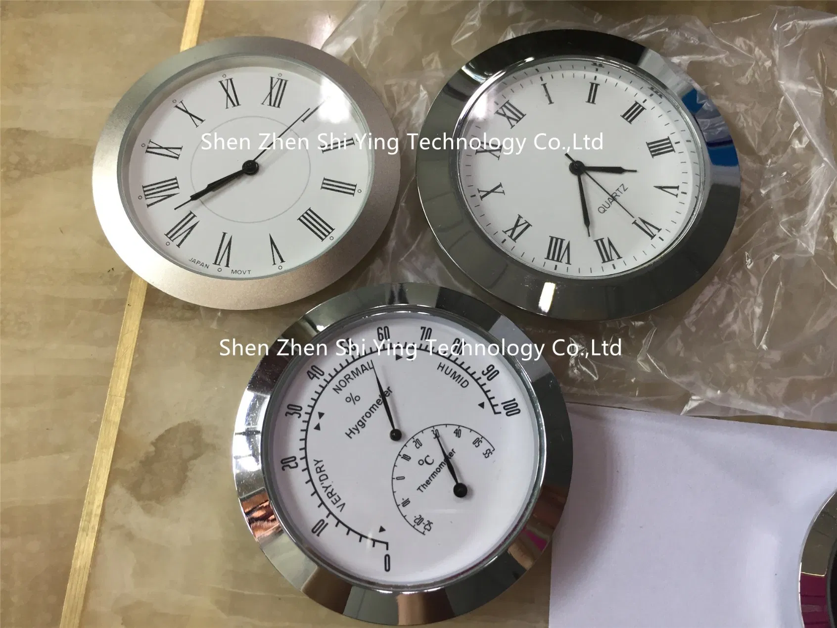 37mm Fit up Golden Mini Quartz Small Metal Insert Clock Japan Movt