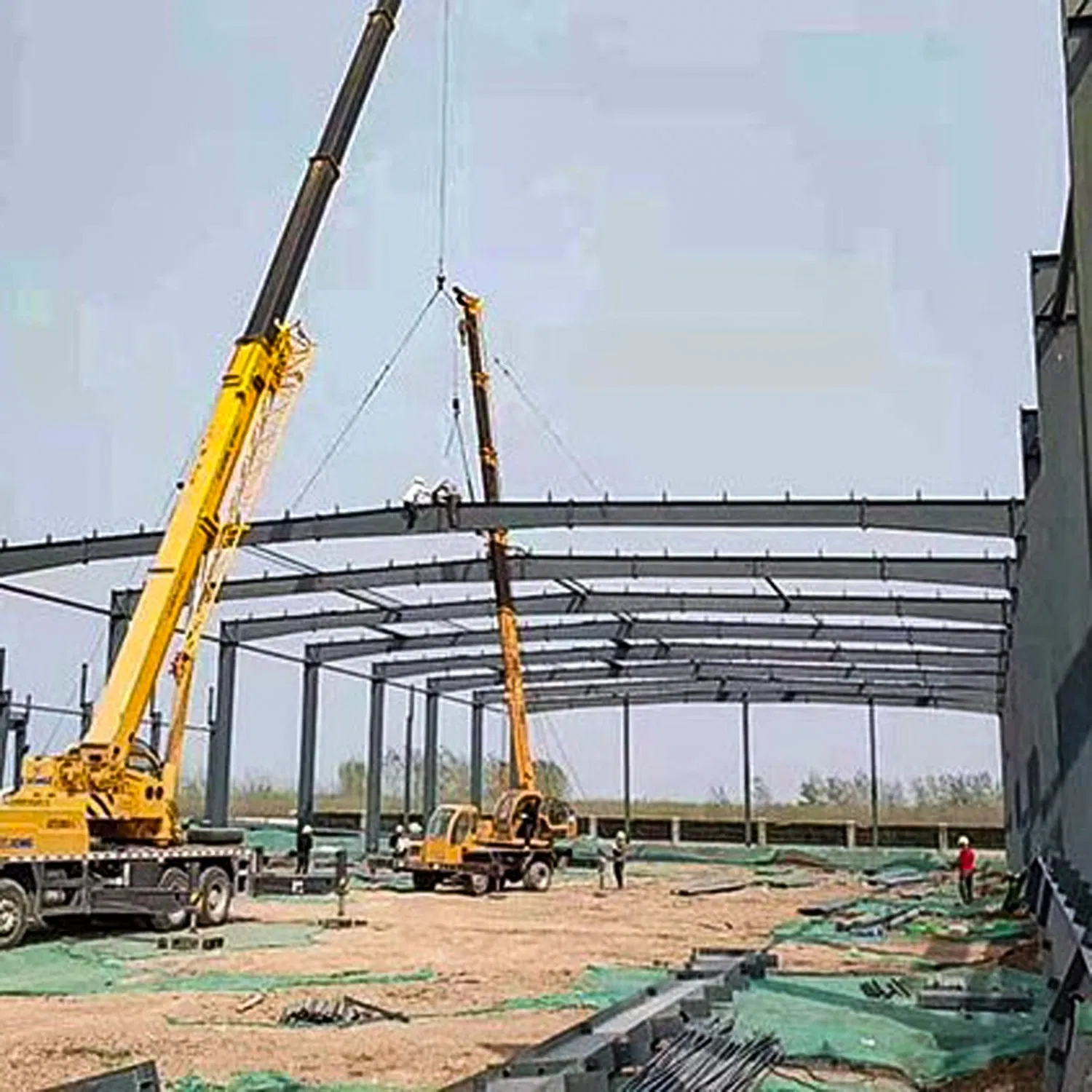 High Quality Steel Frame, Any Size Can Be Customized
