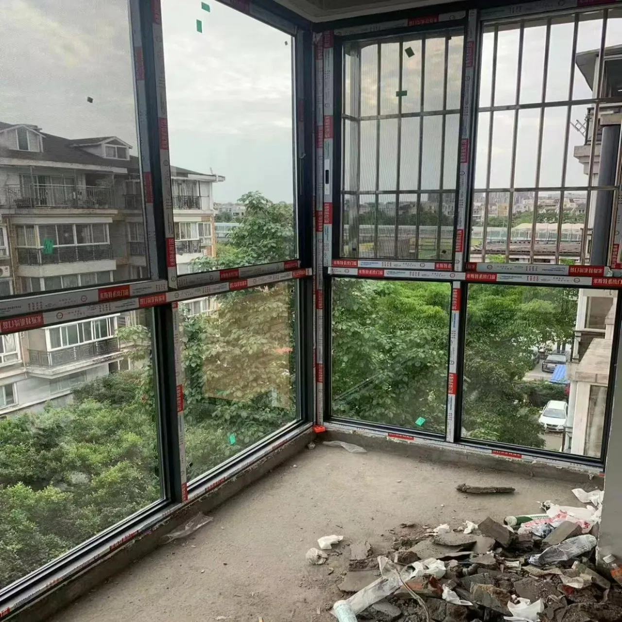 7. Premium Aluminum Aluminium Glass Sliding Security Window Home Villa Large View Tempered Double Pane Weather Sealed Durable Long Service Life