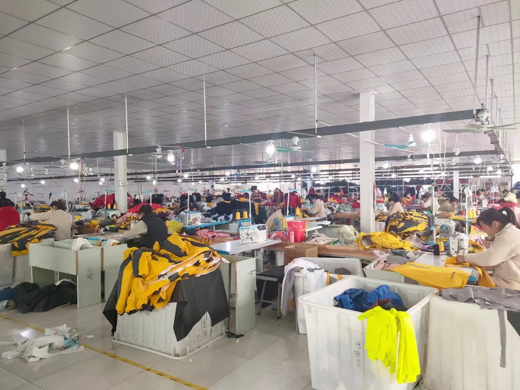 Popular Waterproof Breathable Polyester PVC EVA Raincoat Rain Poncho