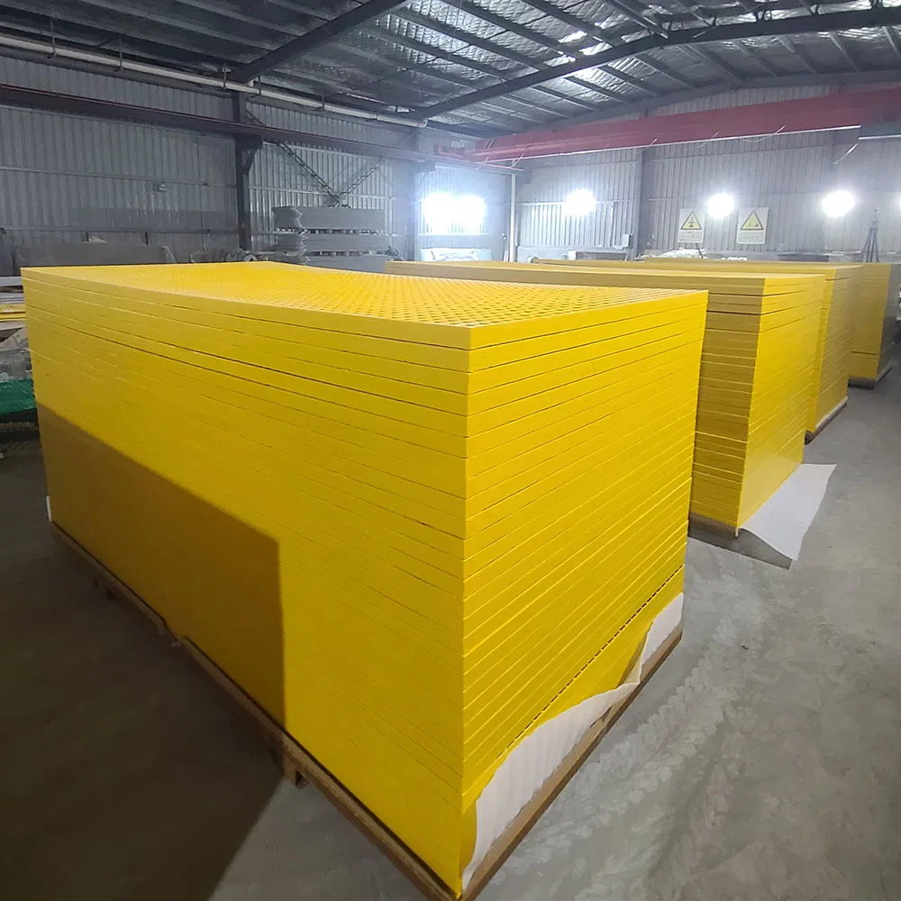 Wholesale Anti-Slip Plastic FRP/GRP Walkway Grating Flooring Fibreglass Grids/FRP Square Mesh Floor Platform Walking FRP 50*50mm Mesh Size