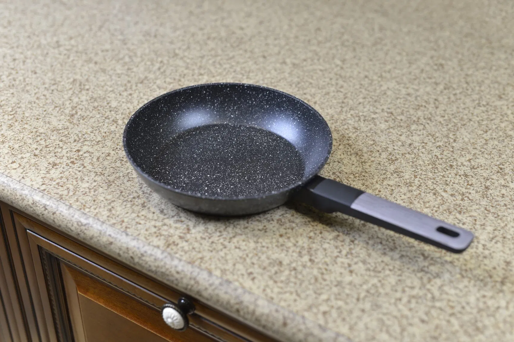 Easy to Clean Household Cookware Cooking Pans Nonstick Frying Pan