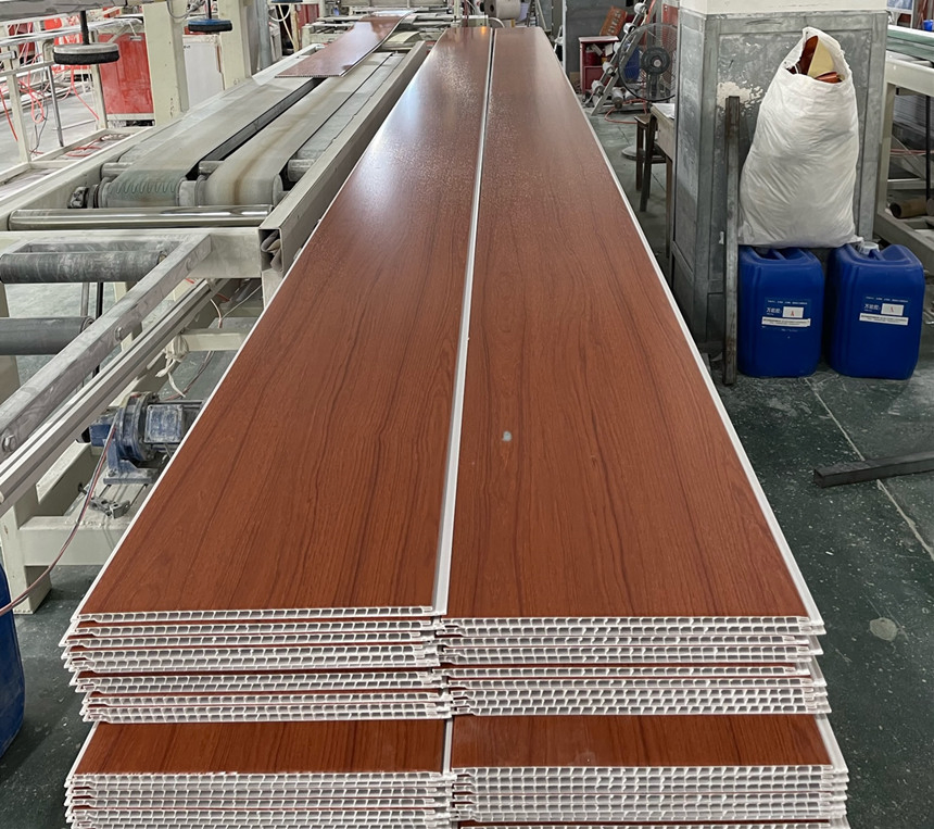 Waterproof PVC Ceiling Covering Fire Resistant PVC Interior Ceiling for Indoor Decoration