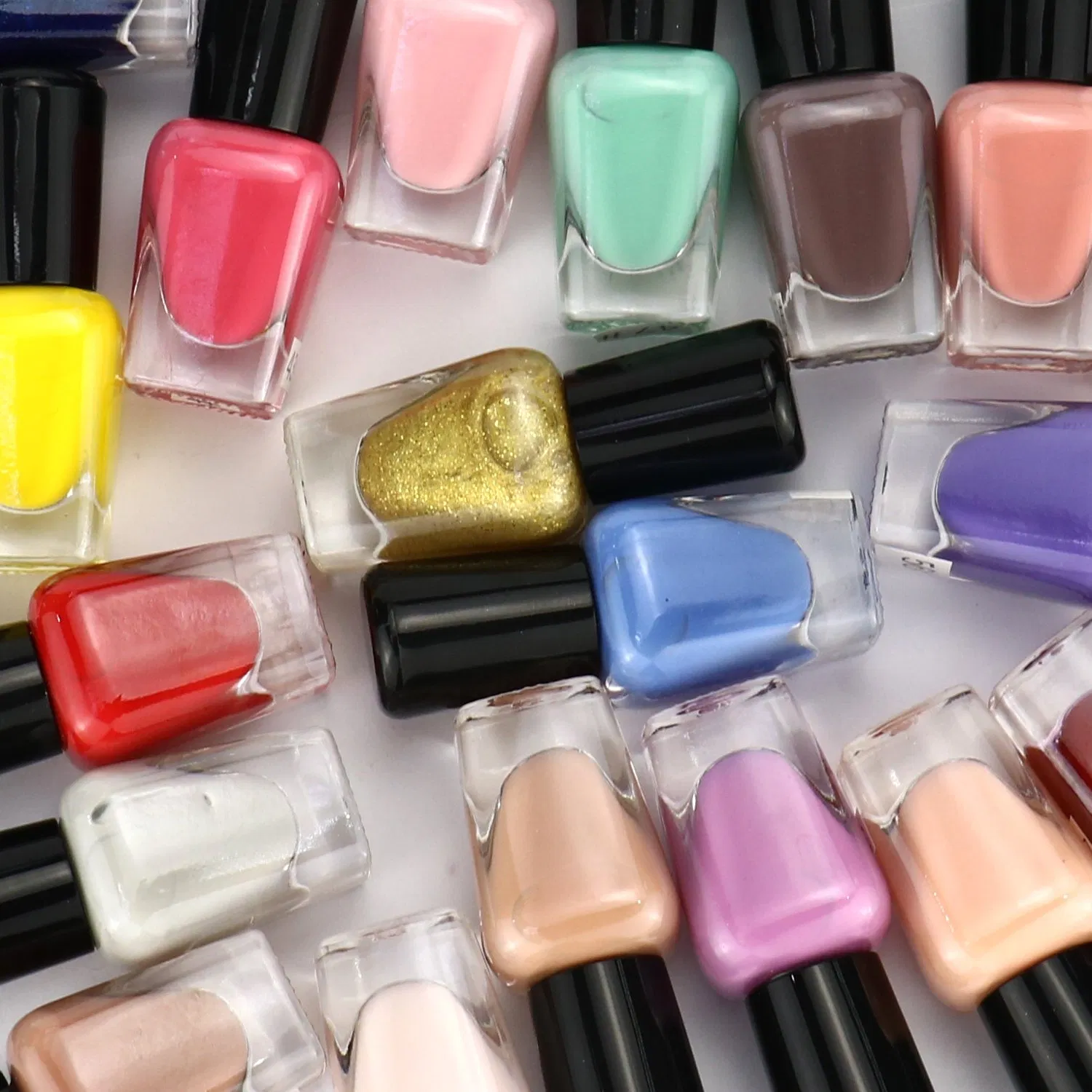 Vibrant Non-Toxic Gel Nail Polish Set in Multiple Colors