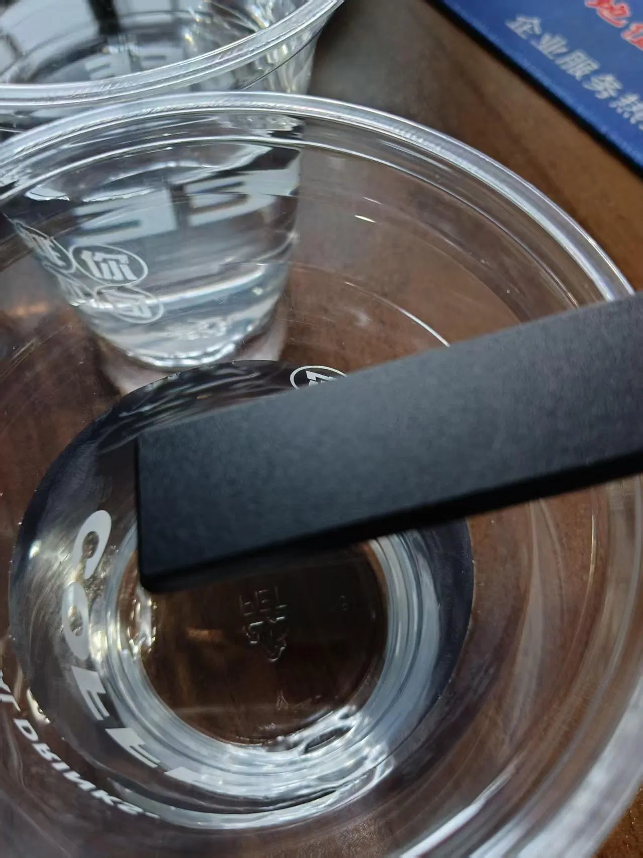 Durable Microcrystalline Glass Plate for Induction Cooktops with High Impact Resistance