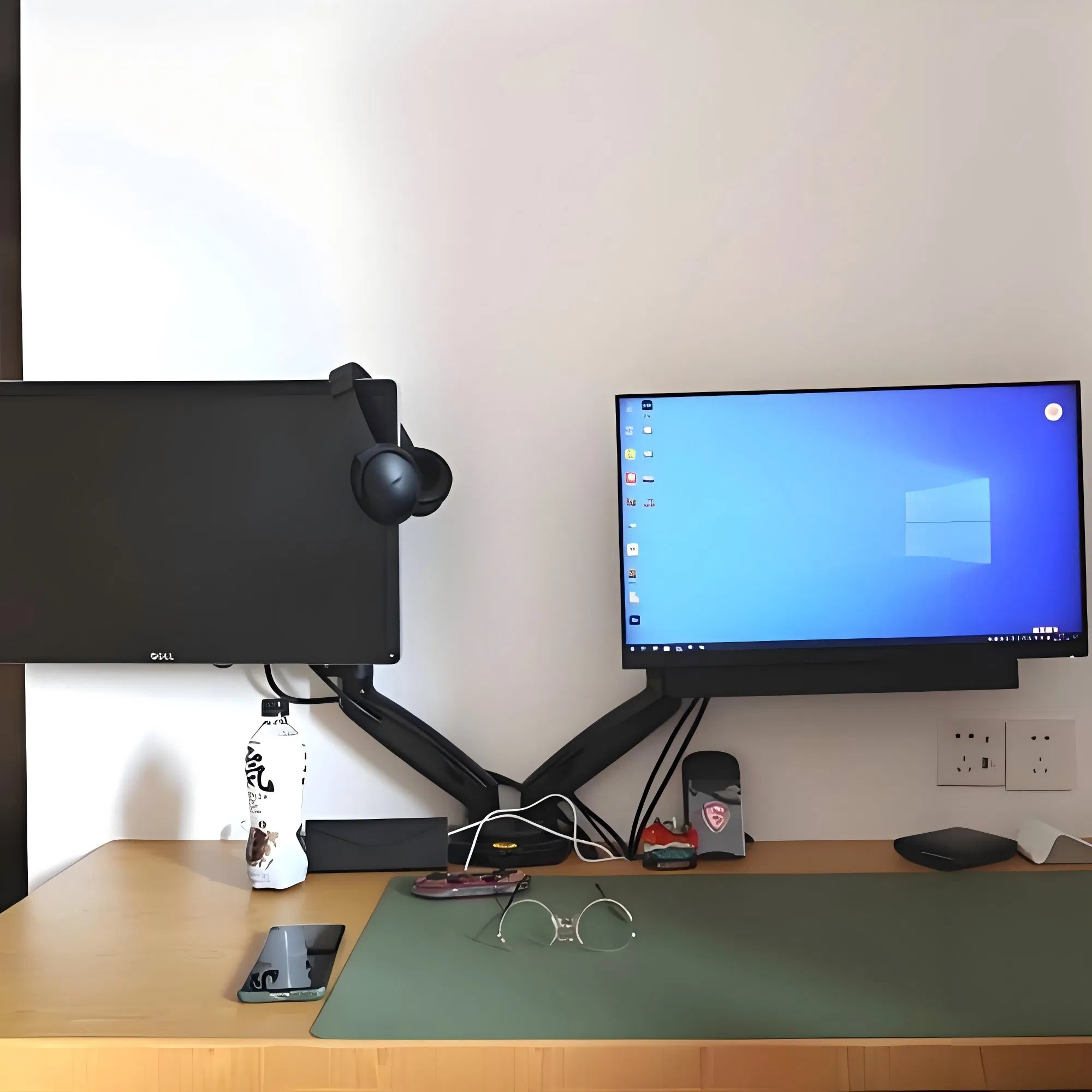 Кронштейн для двух мониторов, пневматический, черный