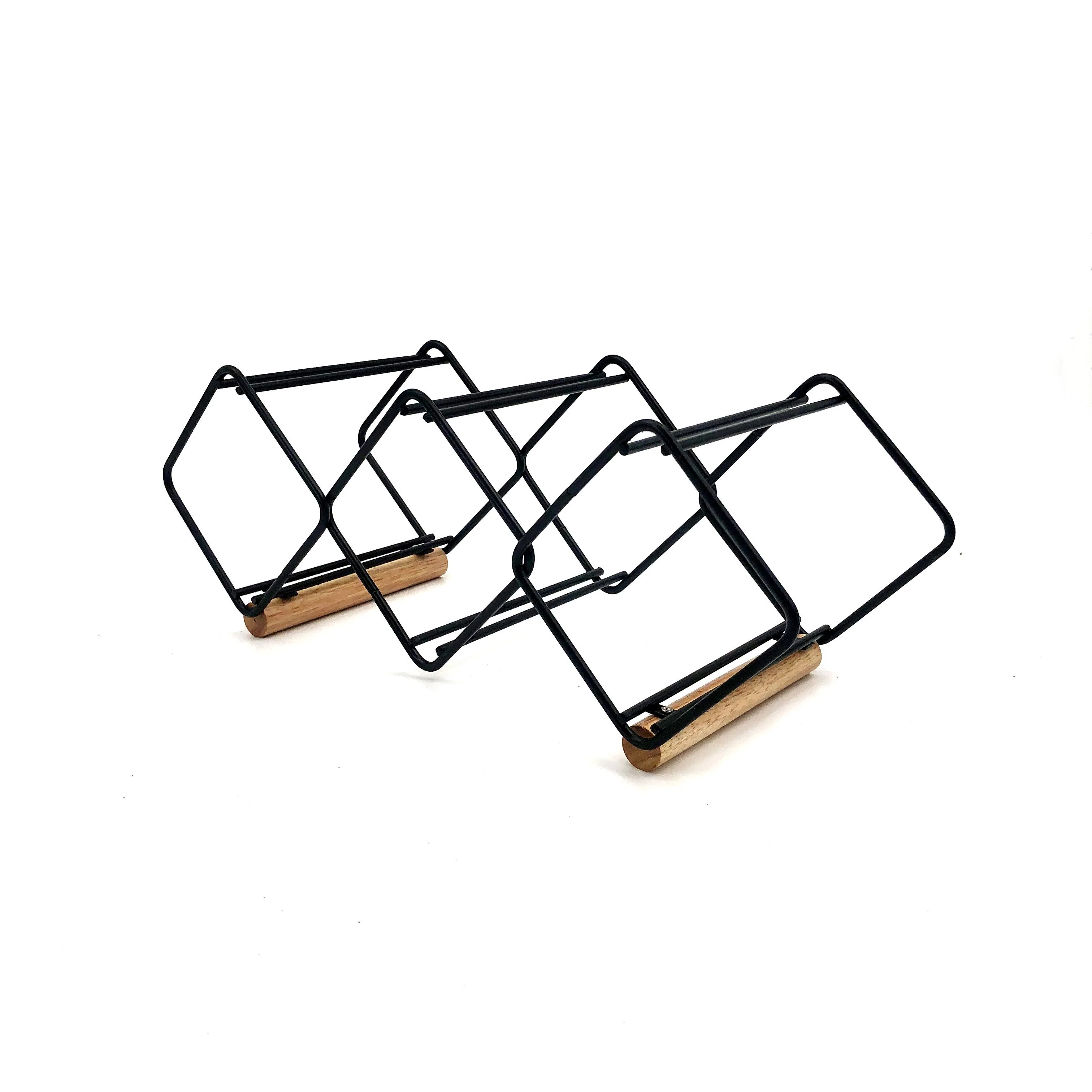 Настенная подставка для винных бутылок из металла