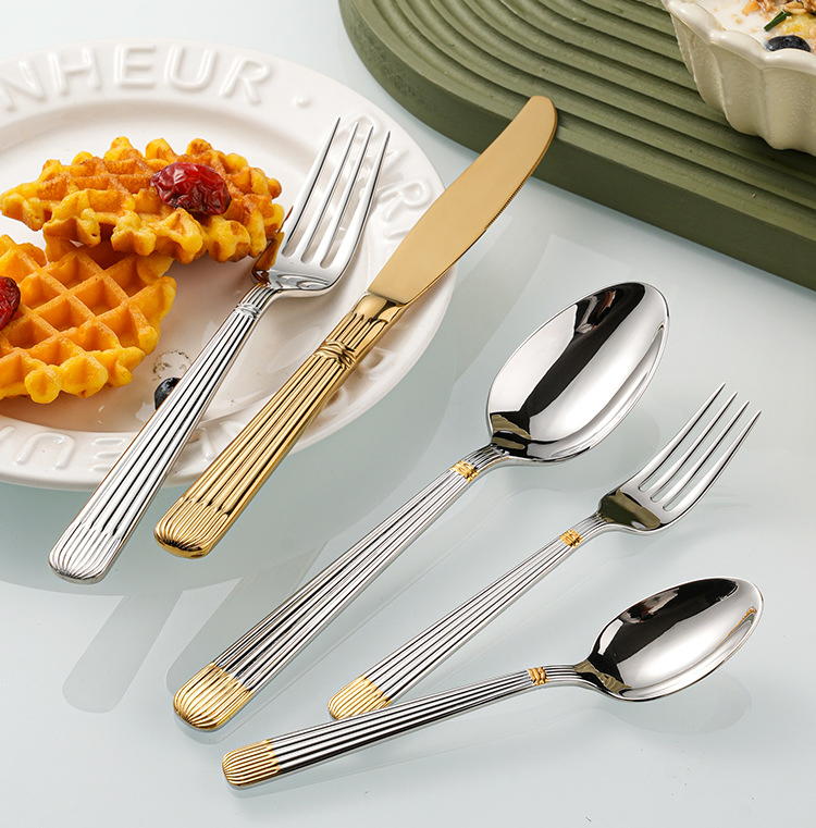 Premium 304 Stainless Steel Cutlery Set with Roman Pattern for High-End Western Restaurants and Hotels