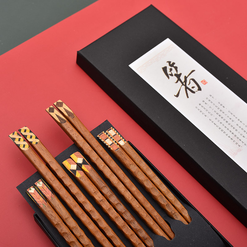 Japanese Custom Carbon Carbonization Carbonising Reusable Natural Bamboo Wood Chopsticks with Storage Boxs