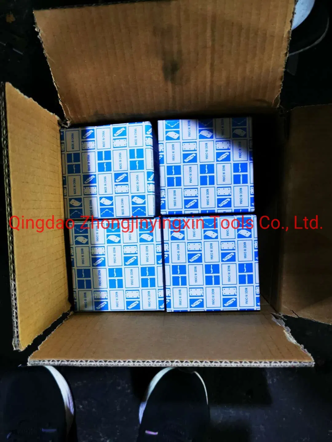 Угловой кронштейн оцинкованный для мебели