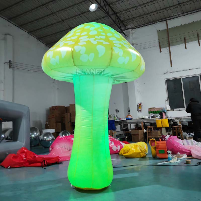 Colorful Event Festive Decorative Large Inflatable LED Mushoom for Display