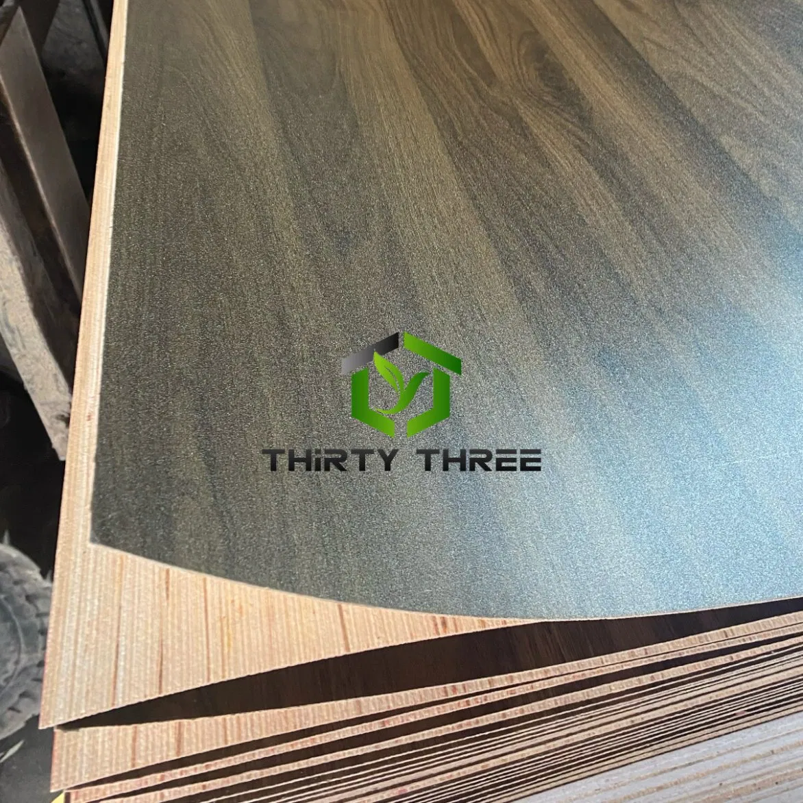 High Quality 3.5mm Melamine Faced Recon Plywood /White/Wood Grain Melamine Faced Plywood