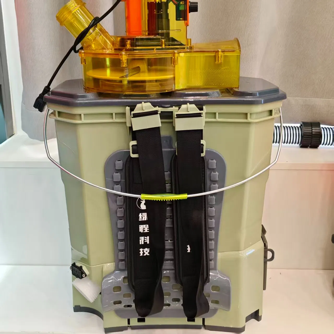 Backpack Electric Fertilizer Spreader Even Distribution, Long Battery Life