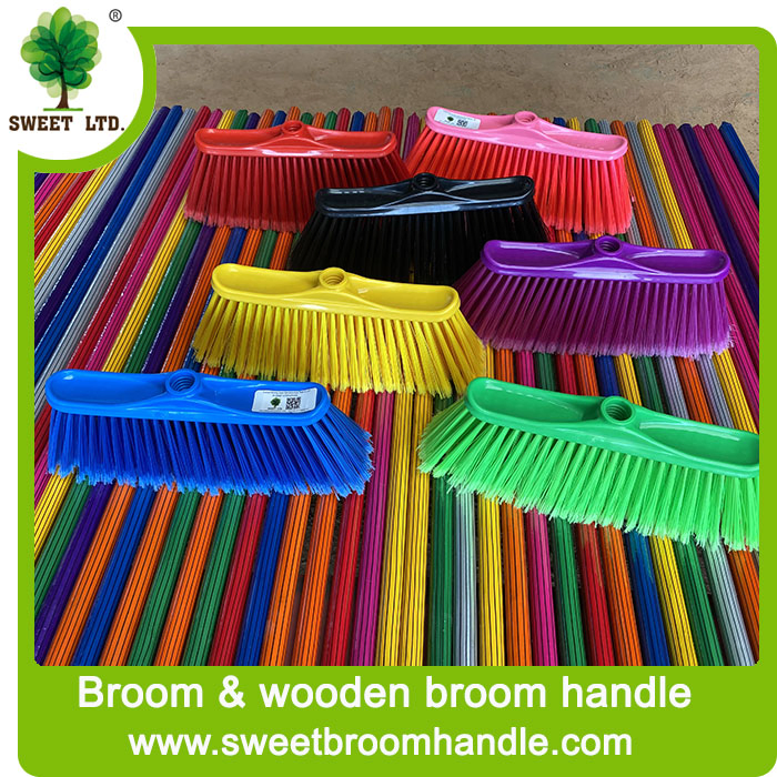 Hot Sales Plastic Broom Escoba with Wooden Broom Handle