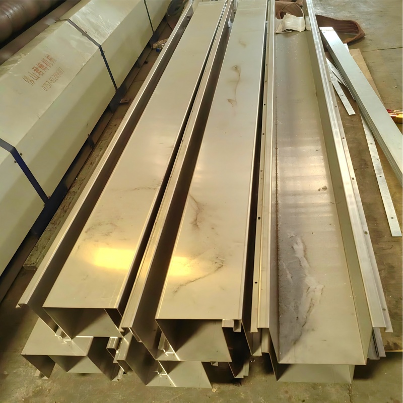 The Role of Stainless Steel Sink in Rooftop Spaces