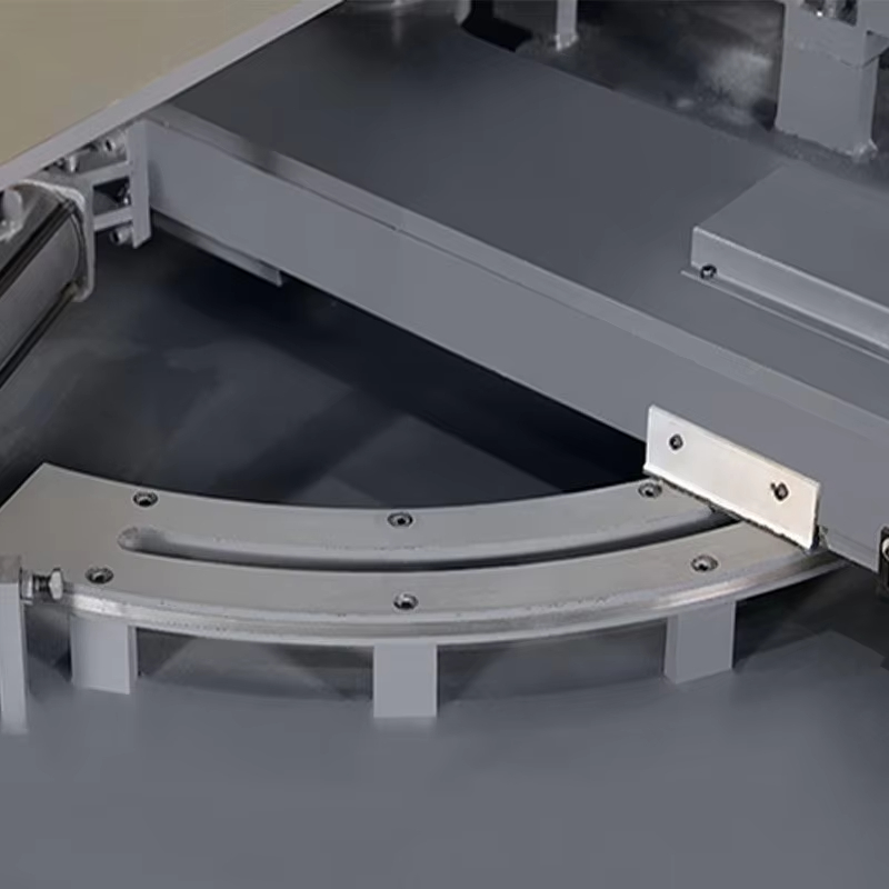 Станок ленточнопильный с цифровым управлением