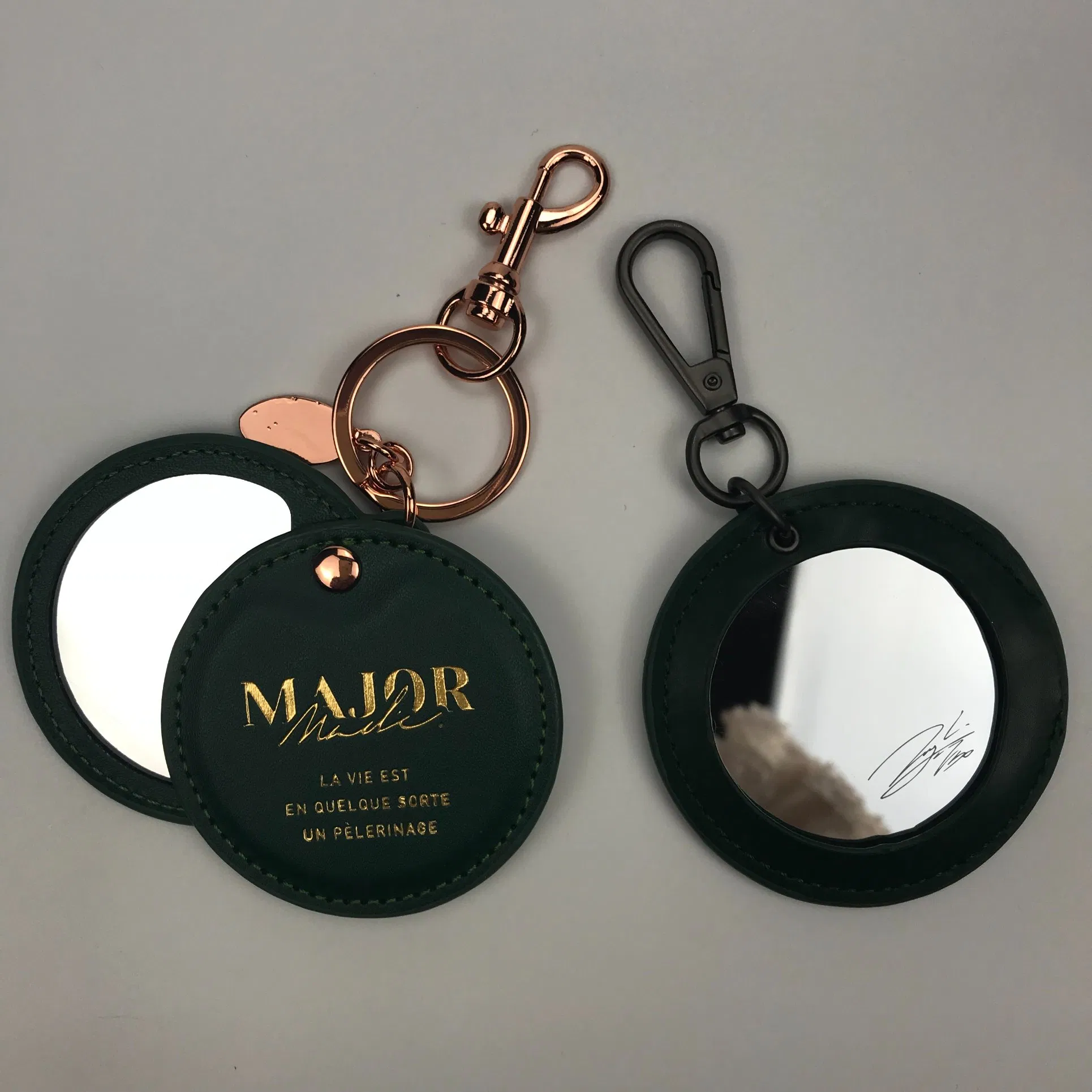 Single-Sided Vanity Mirror with Diameter 7cm
