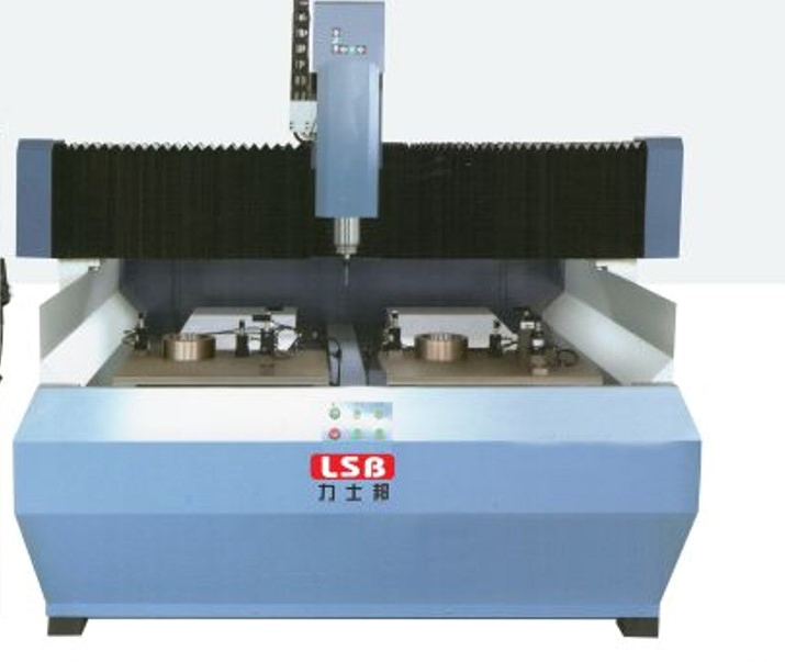 Шлифовально-зачистной станок с ЧПУ для литья под давлением