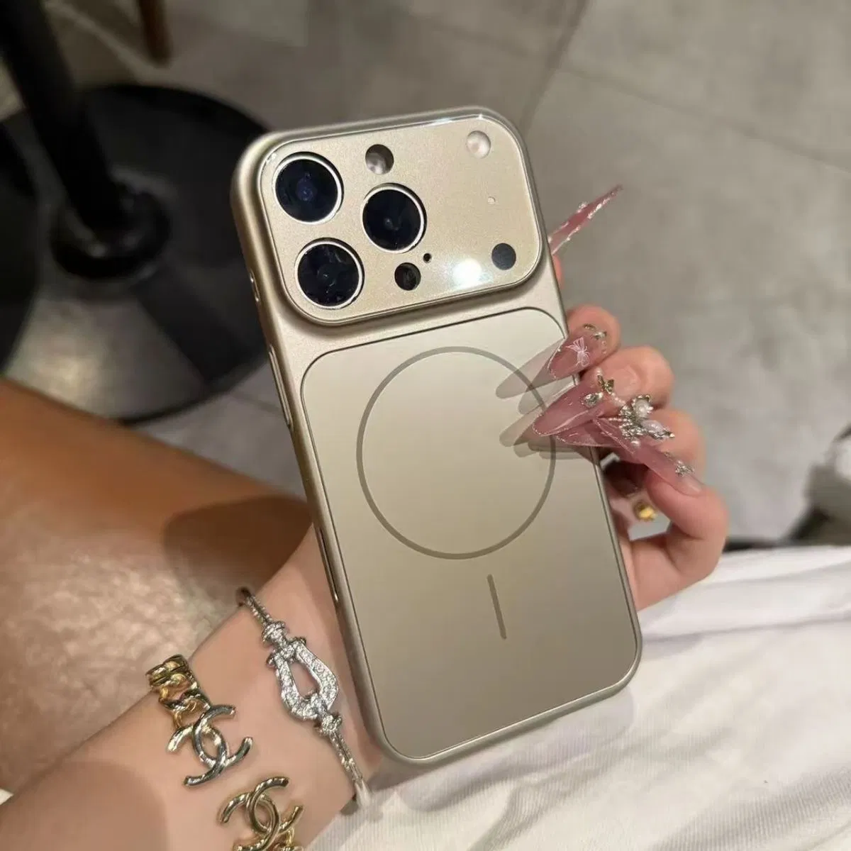 Чехол с MagSafe AG Nano Glass для iPhone 13-17 Pro Max