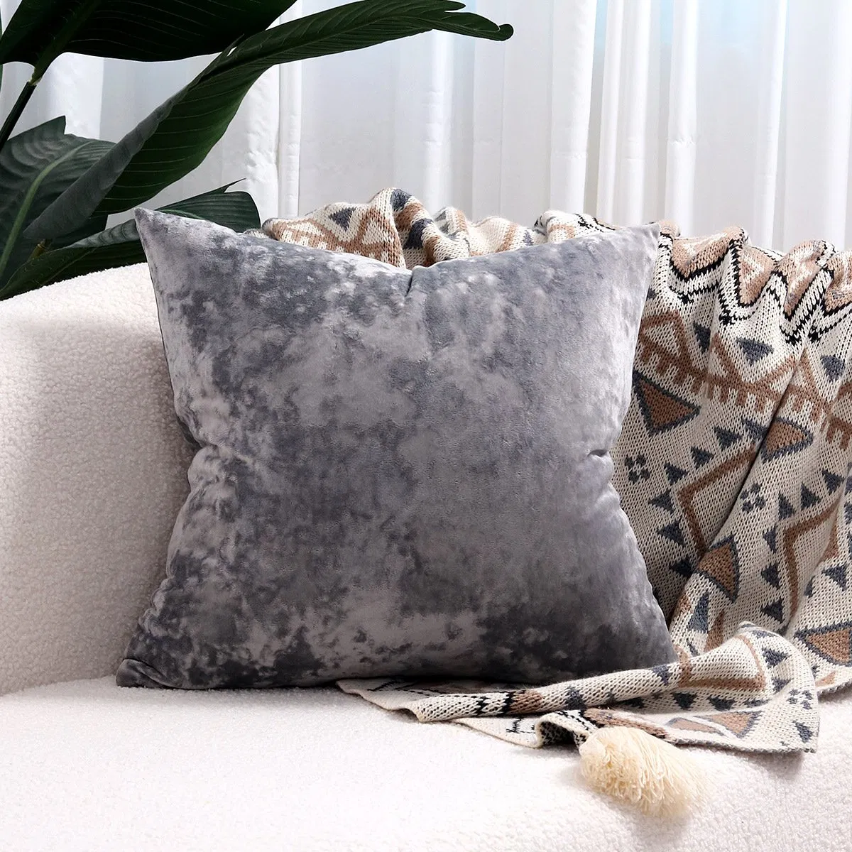 Velvet Throw Pillow Cover Soft Solid Decorative Square Cushion Case for Sofa Bedroom Car Home 55X55/60X60cm Cozy Pillowcase