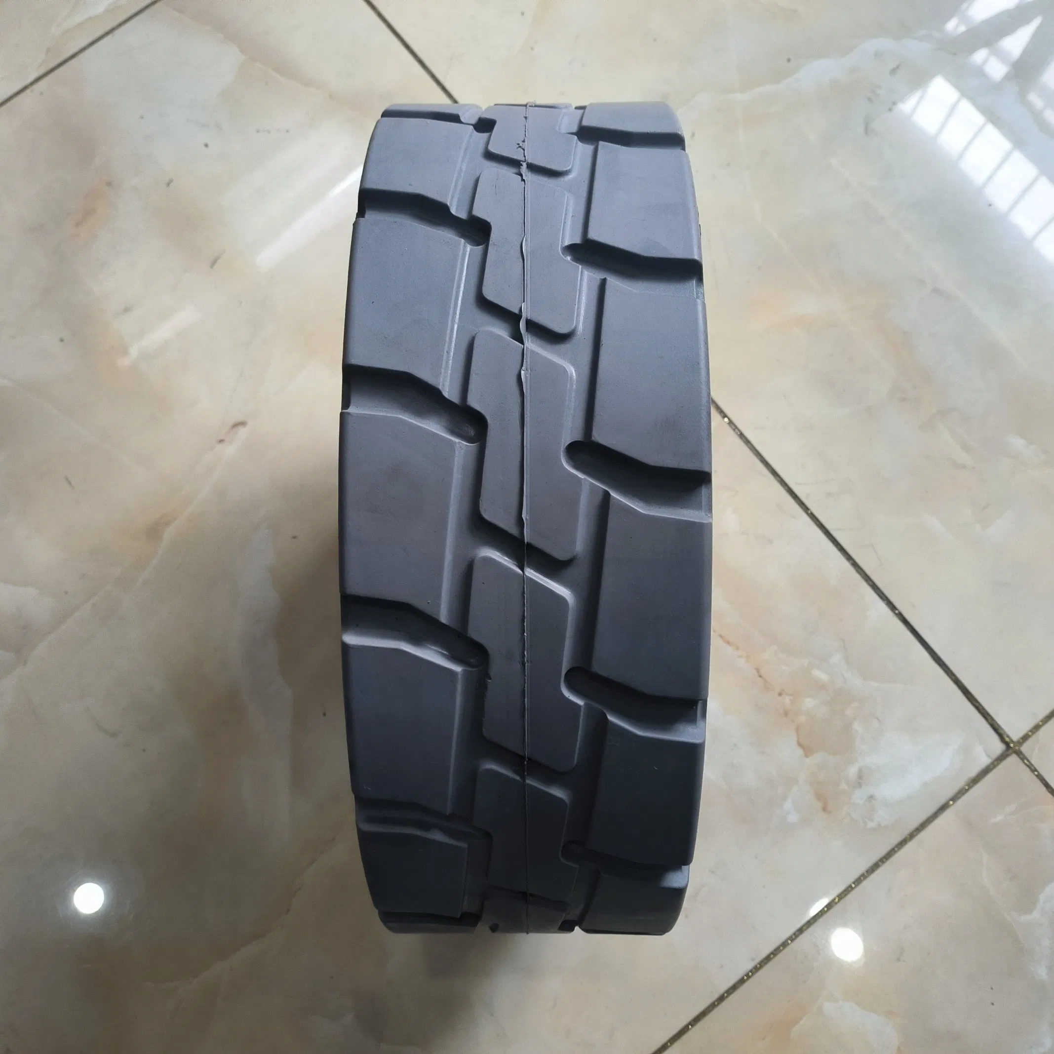 Цельные шины Anygo 15x5 для подъемников Haulotte