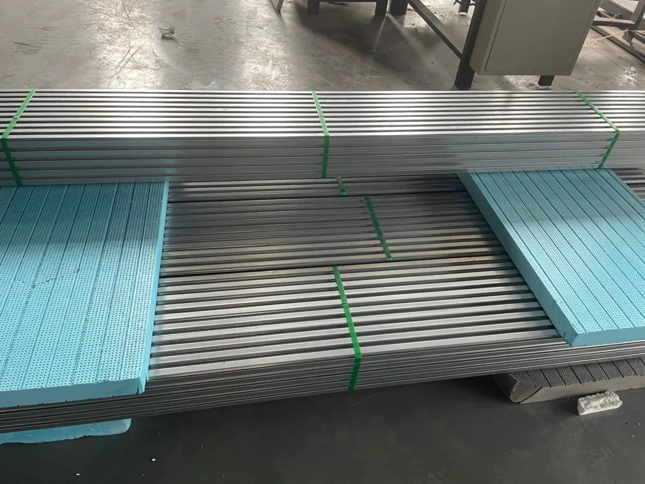 Quick Installation of Metal Keel (for warehouse construction)