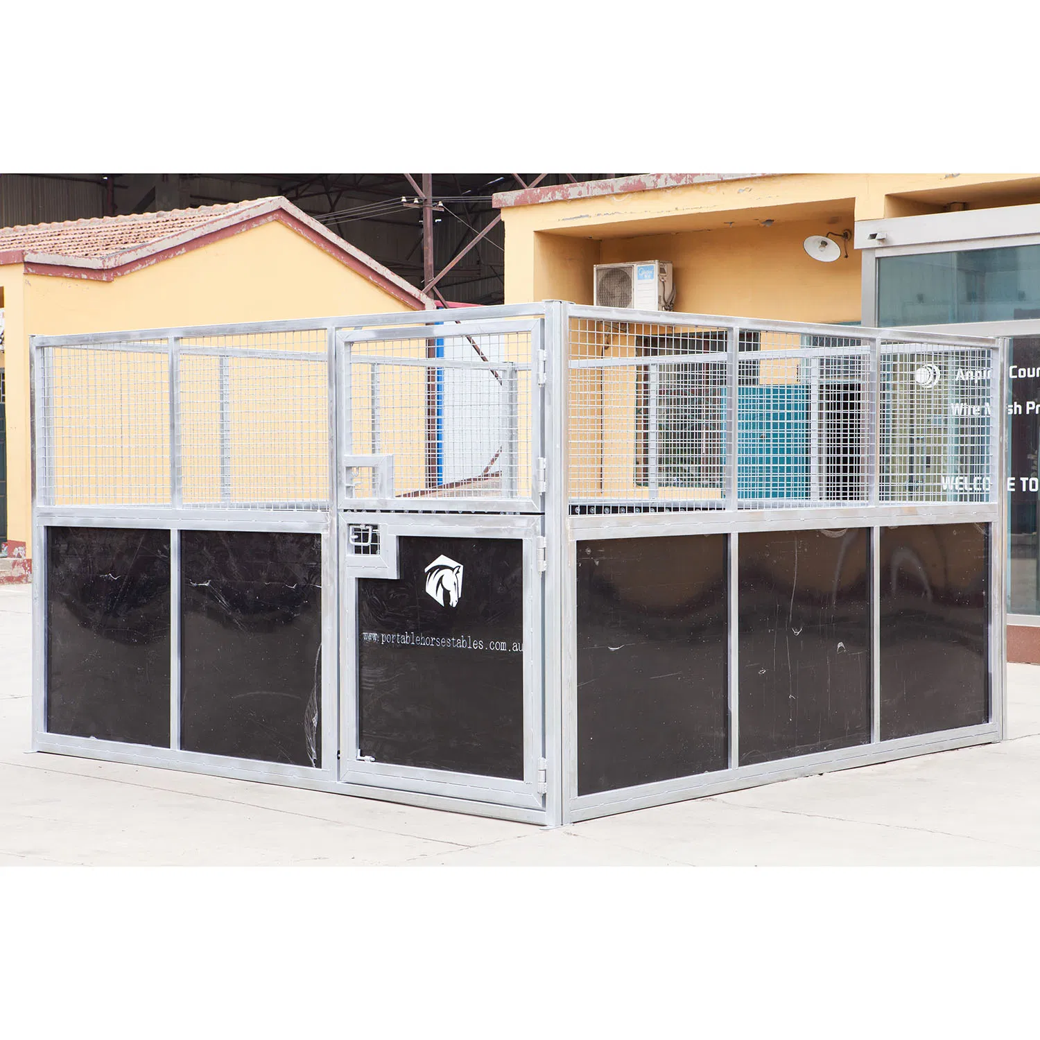 Wholesale Australian Galvanized Portable Horse Stable with Roof