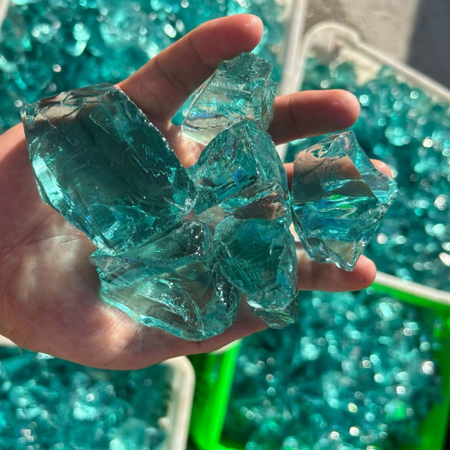 2026 Decorative Glass Stones Large Raw Green Fluorite Stone for Landscaping