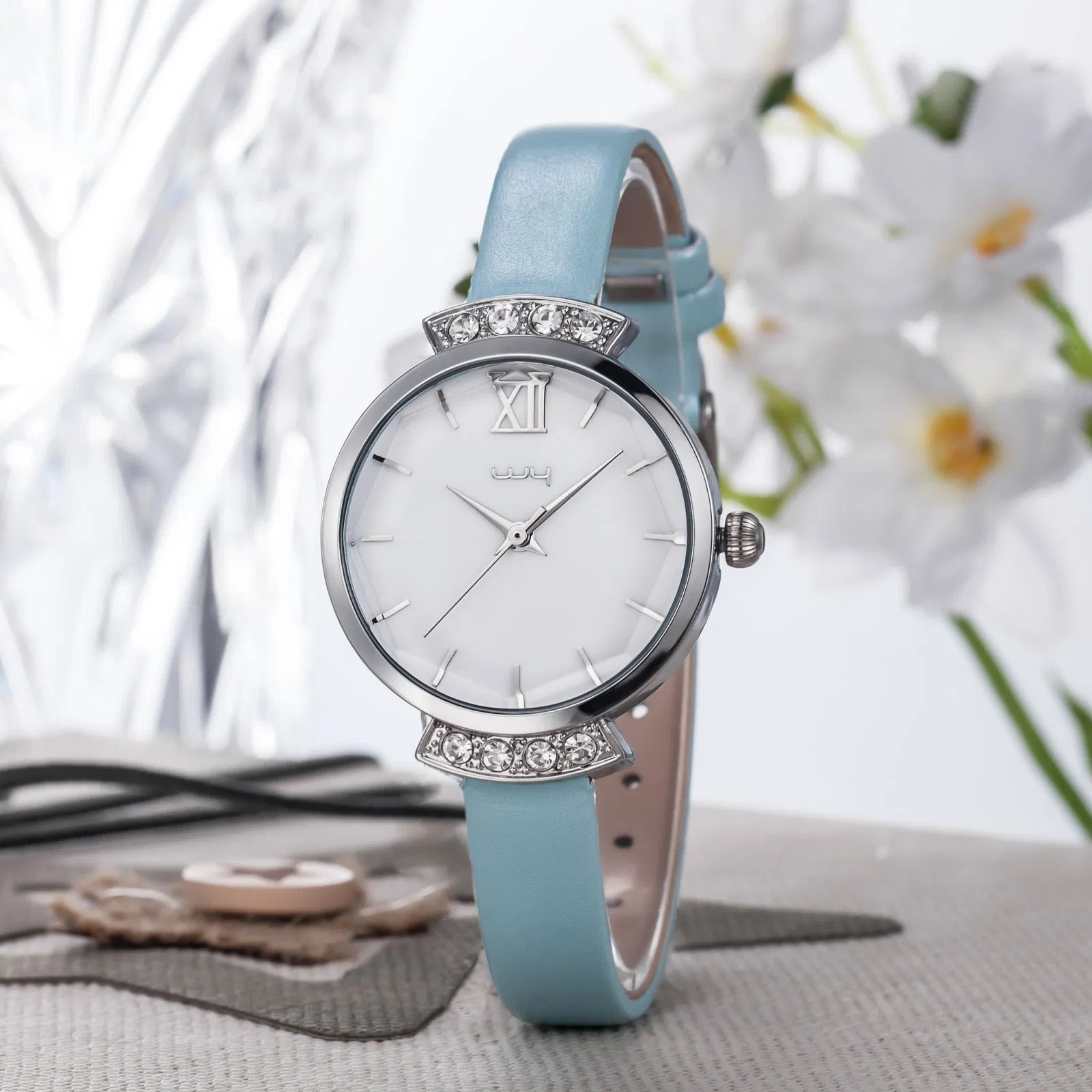 Elegant Rhinestone Round Dial Ultra Thin Genuine Leather Watch Wy-076