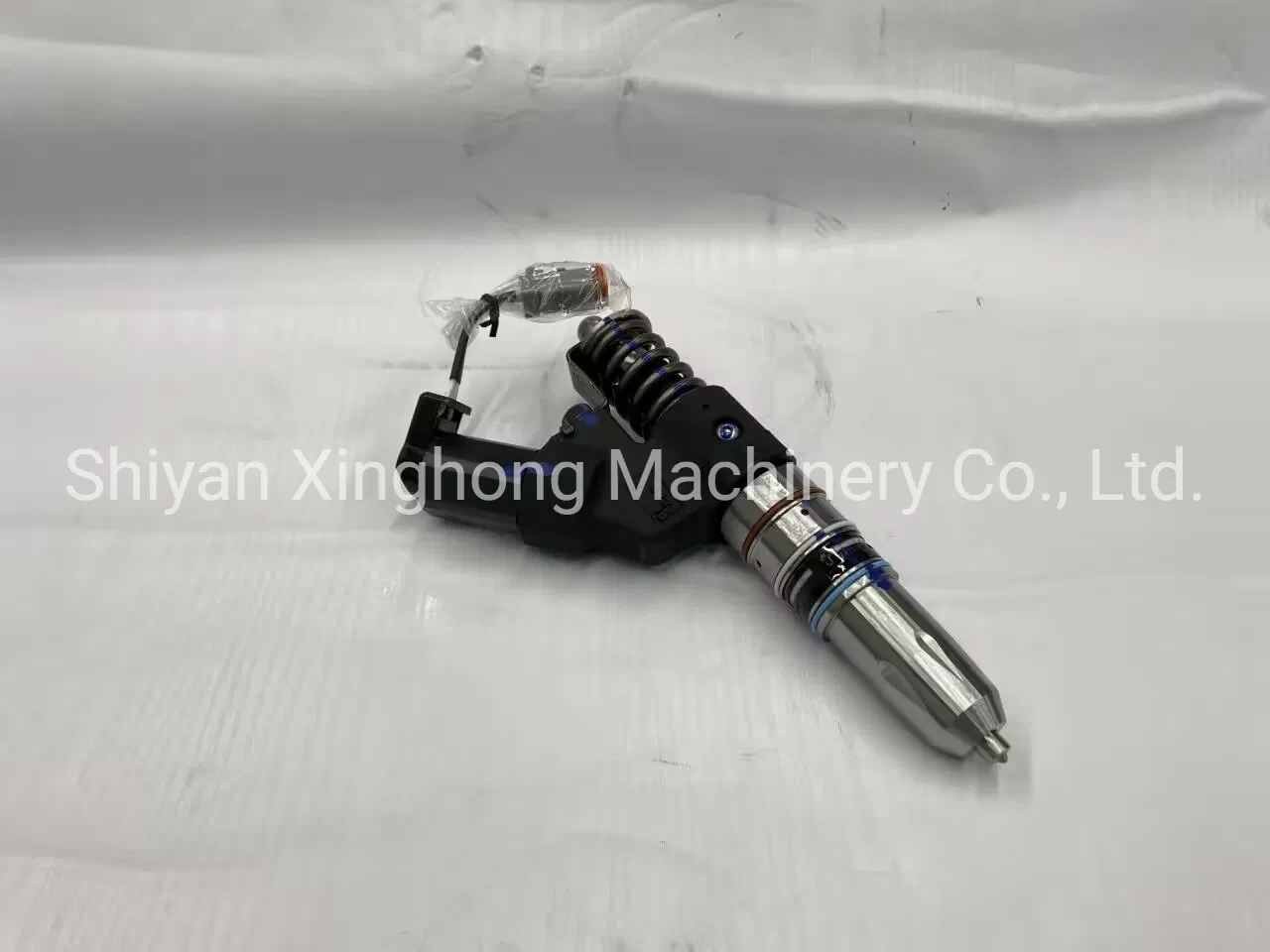 Форсунка топливная Cummins 4903472 для двигателей QSM11/M11