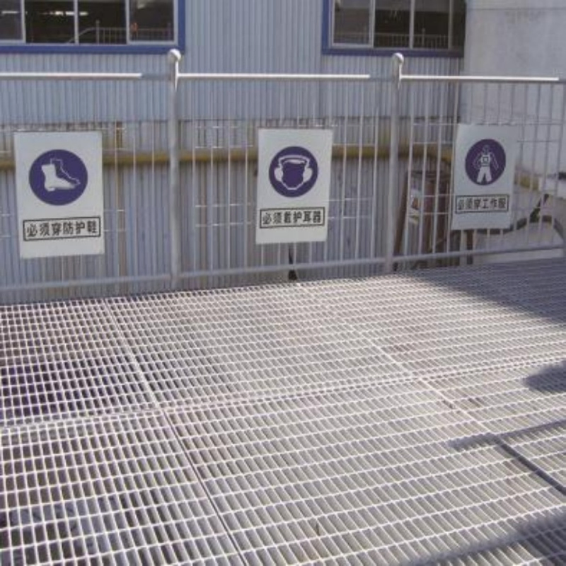 Open Grid Design Allows Optimal Drainage and Ventilation in Industrial Applications Steel Grating