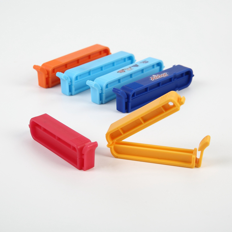 Custom Color and Logo PP Material Seal Clip