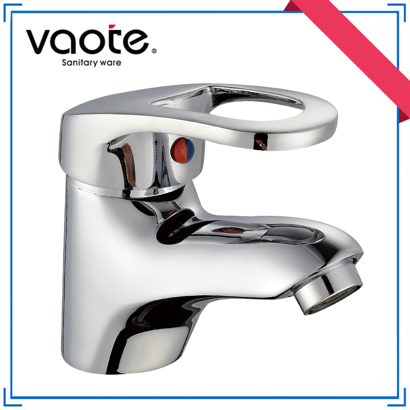 Смеситель для ванны с длинным изливом, хром (VT 11002)