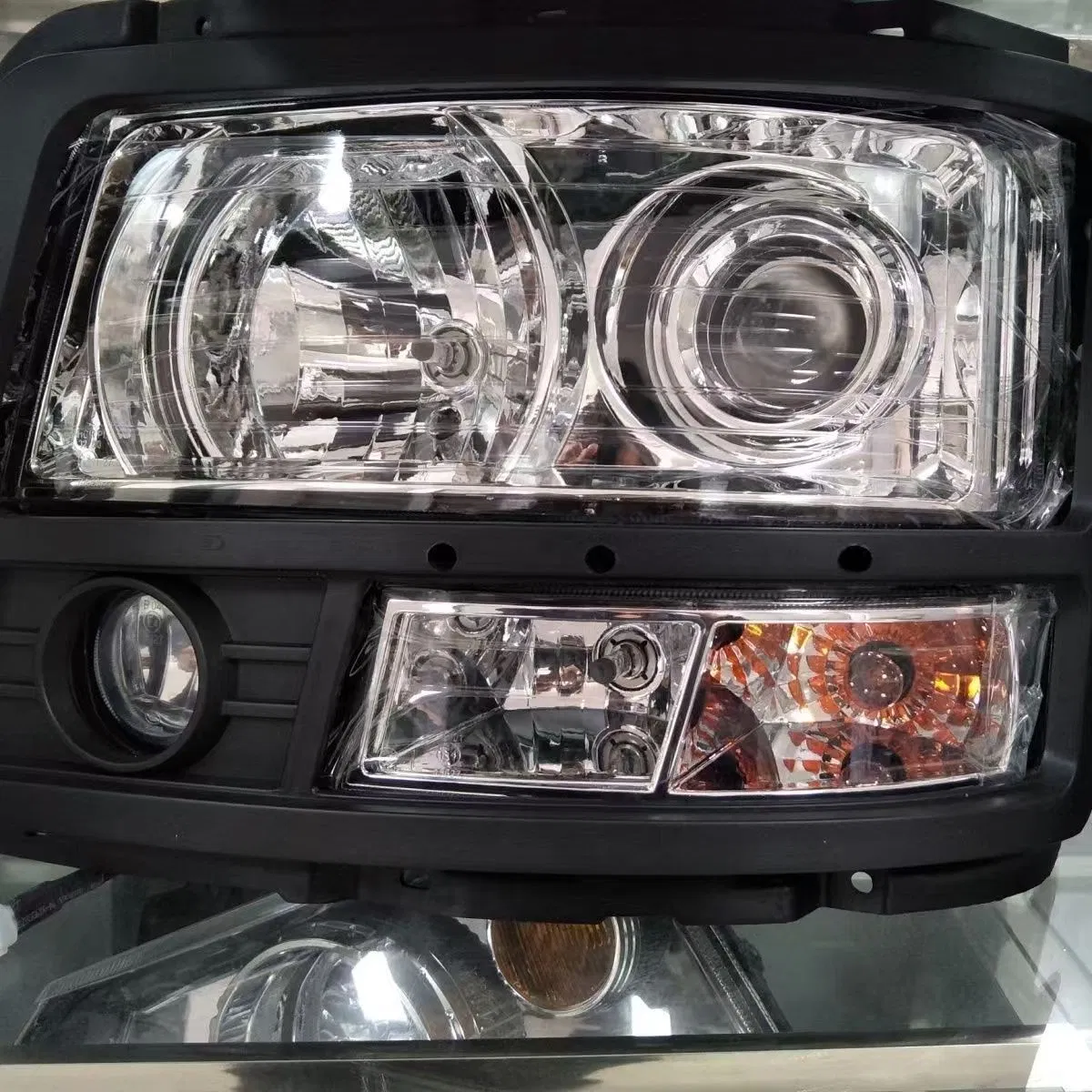 Передняя фара Shaanxi Delong F3000 LED