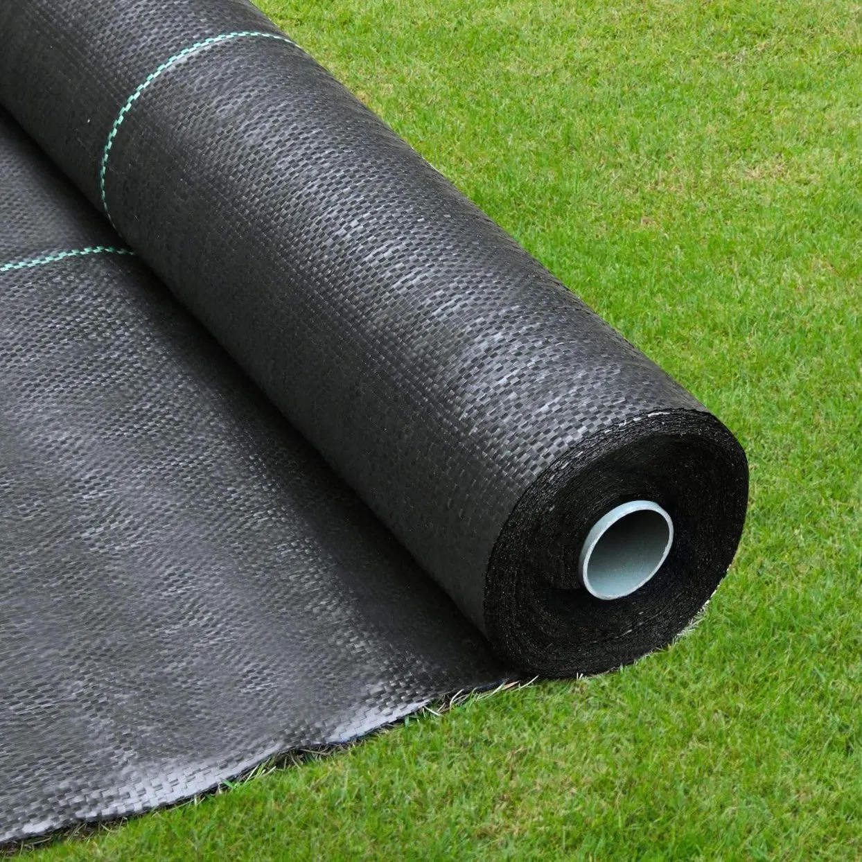 Durable Polypropylene (PP) Weed Barrier Mat for Gardens, Greenhouses & Farms