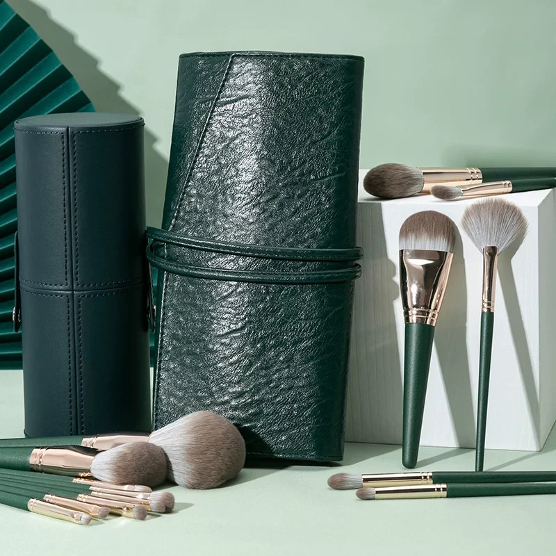 Makeup Brush Set 14PCS Premium Cosmetic Brush Foundation Blush Concealer Eyeshadow Eyebrow Highlight Green Make up Brush