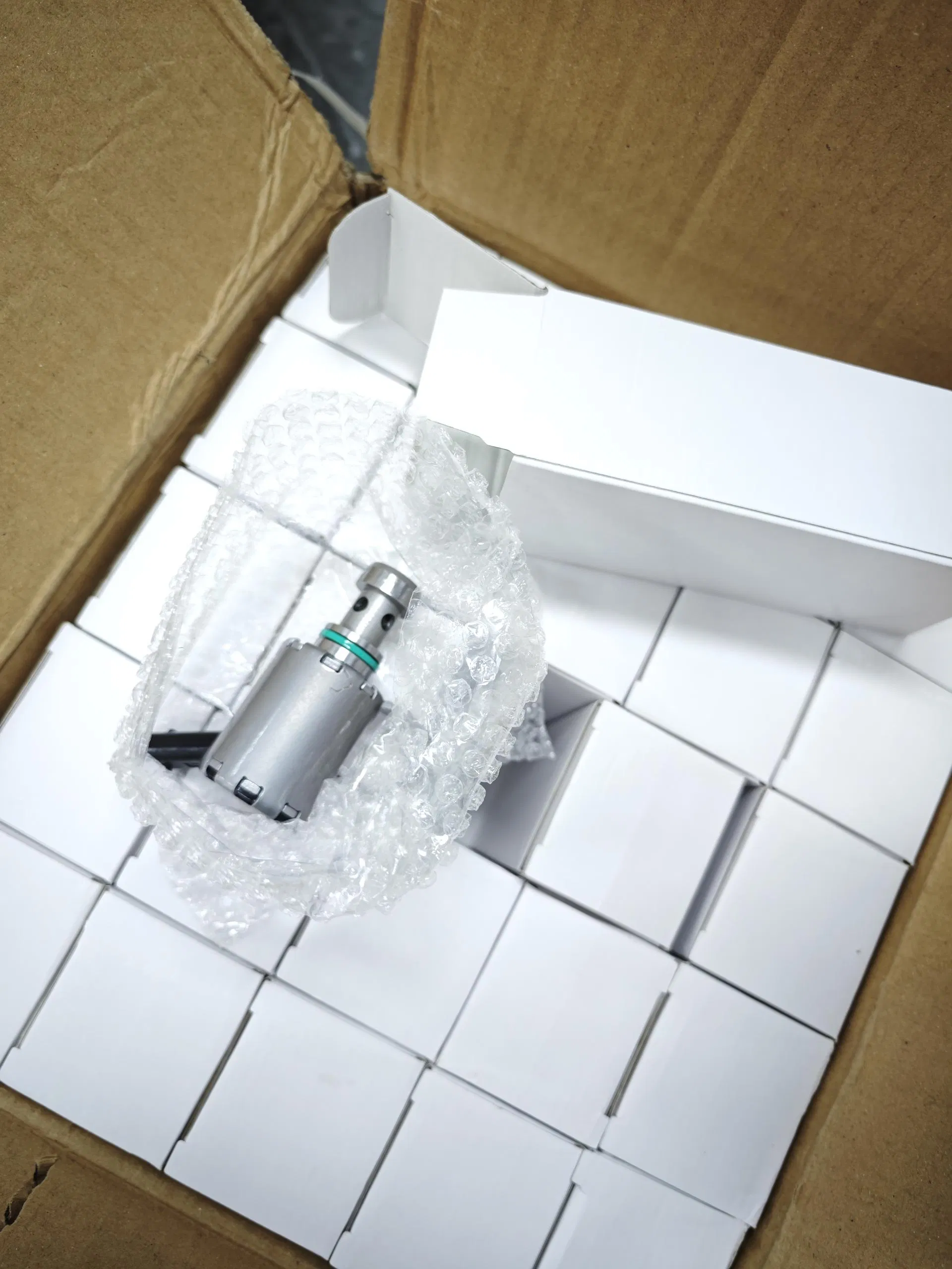 Соленоидный клапан охлаждения масла Jaguar Land Rover