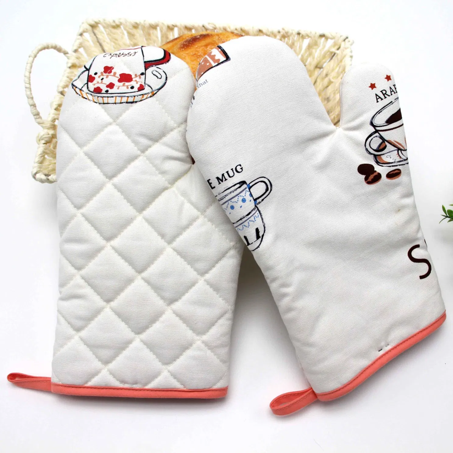Best Woman Professional Extreme Heat Resistant Oven Mitt