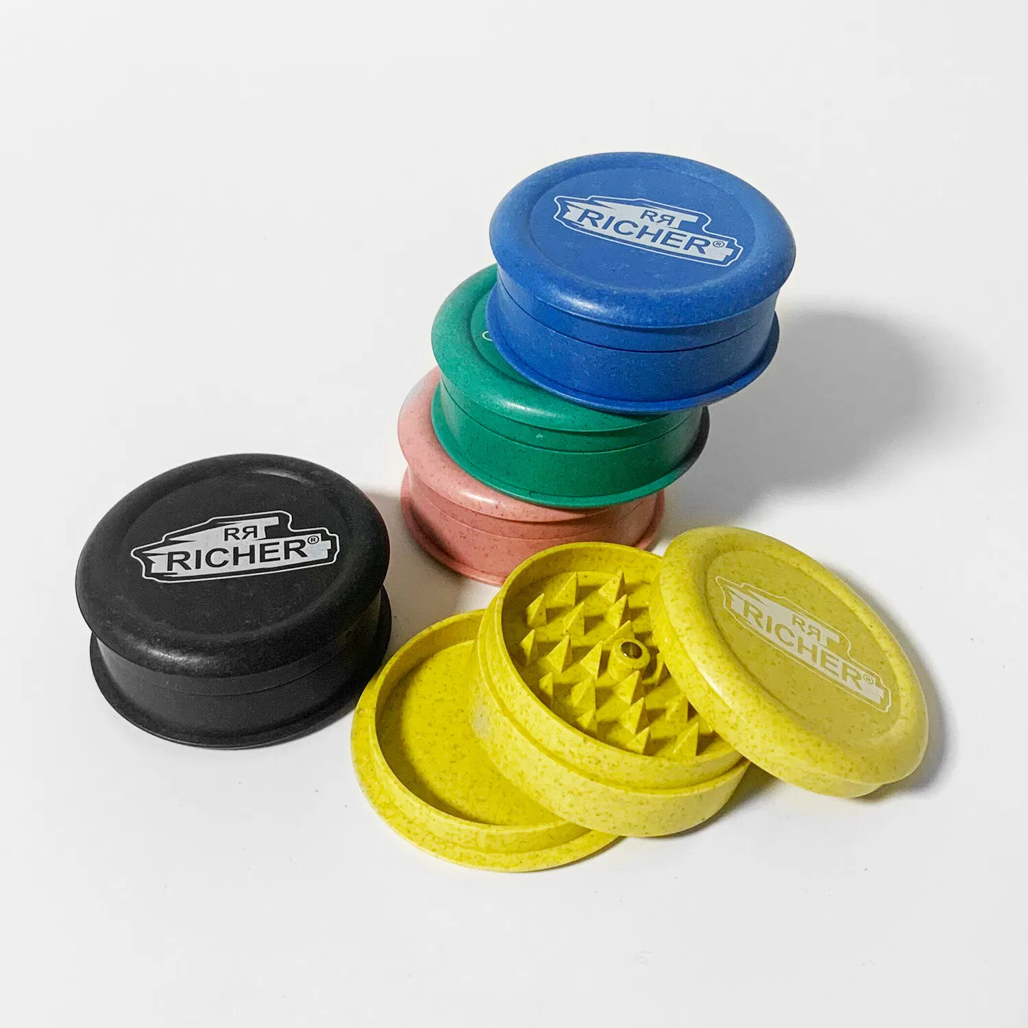 High Quality 3layers Degradable Plastic Herb Grinder Custom Logo Eco-Friendly