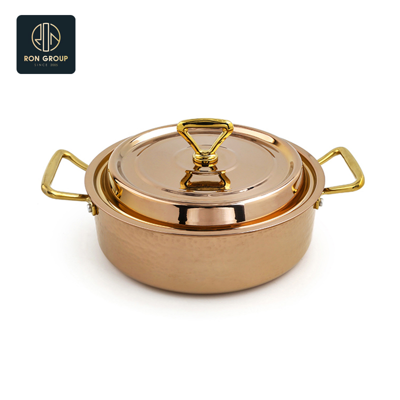 Прочная кастрюля с двумя ручками для готовки и выпечки