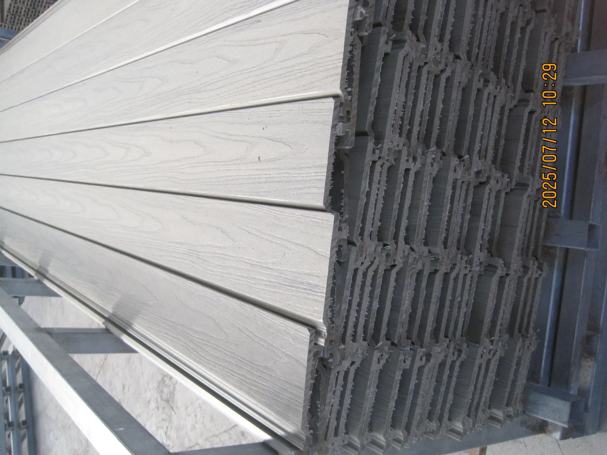 High Quality Outdoor Wood Plastic Composite Plastic Floor Decking