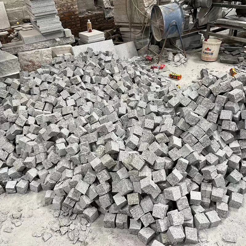 Grey/Yello/Pink G603/G681/G636/G682 Granite Garden Flamed/Split Cobble Stone/Square Shape/Paving Stones for Landscaping/Parking/Driveway/Walkway