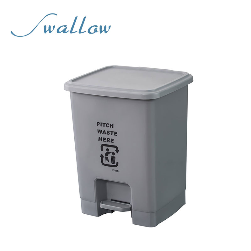 Пластиковый педальный мусорный бак Swallow 15 л