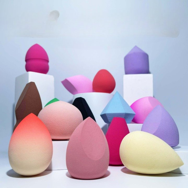 ODM Wet & Dry Atypical Shaped Gradient Colour Egg Slant Cut Powder Puff